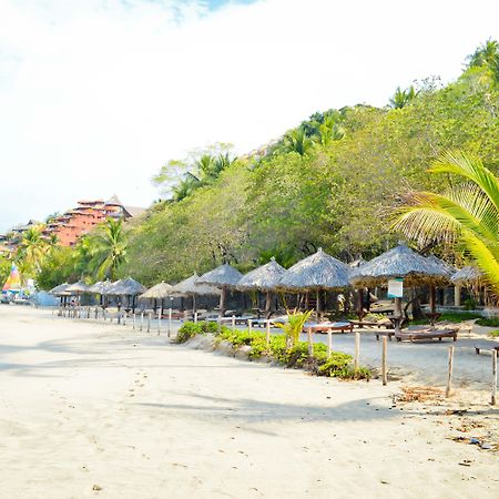 Hotel Catalina Beach Resort Zihuatanejo Ngoại thất bức ảnh
