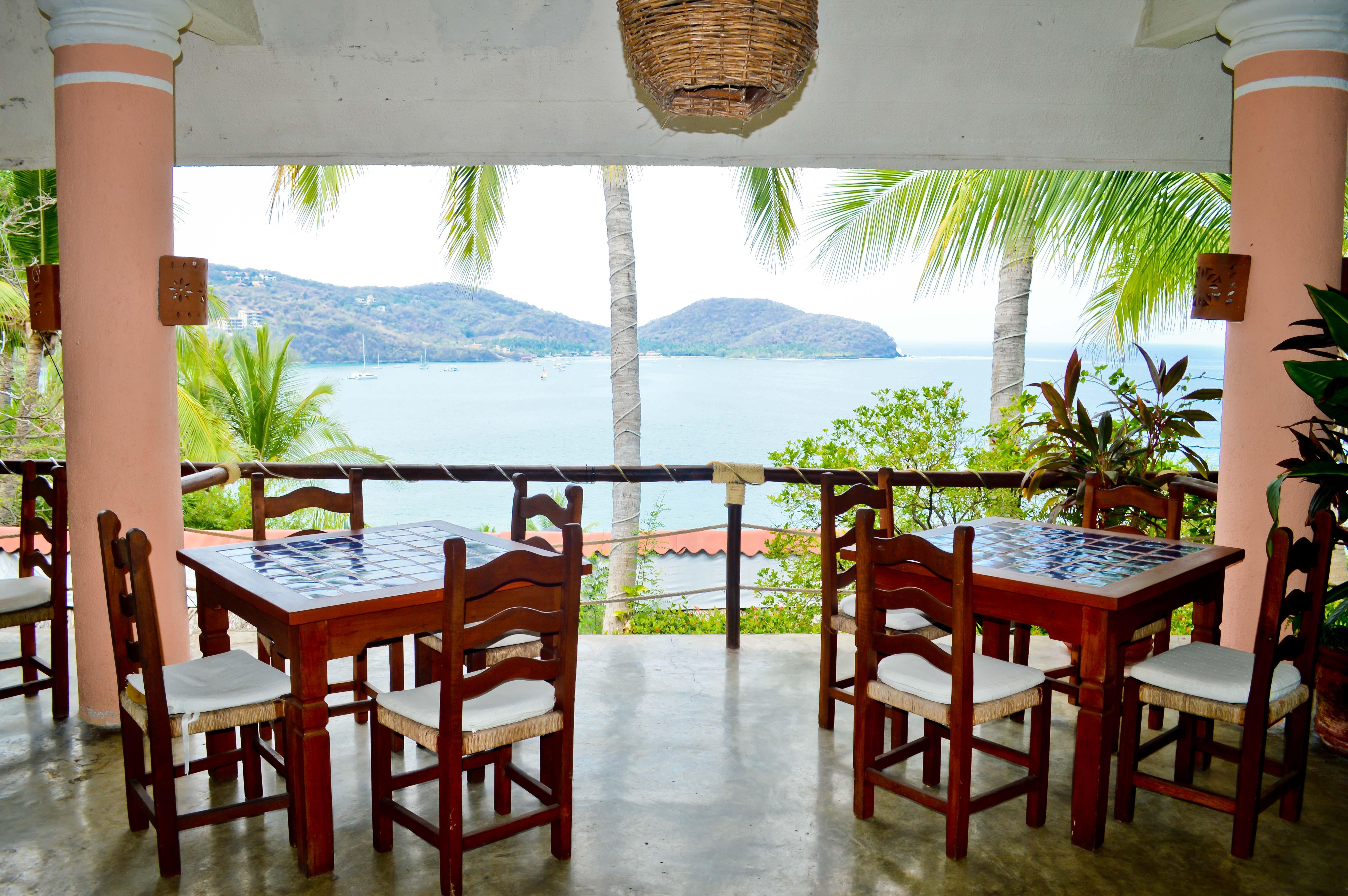 Hotel Catalina Beach Resort Zihuatanejo Ngoại thất bức ảnh