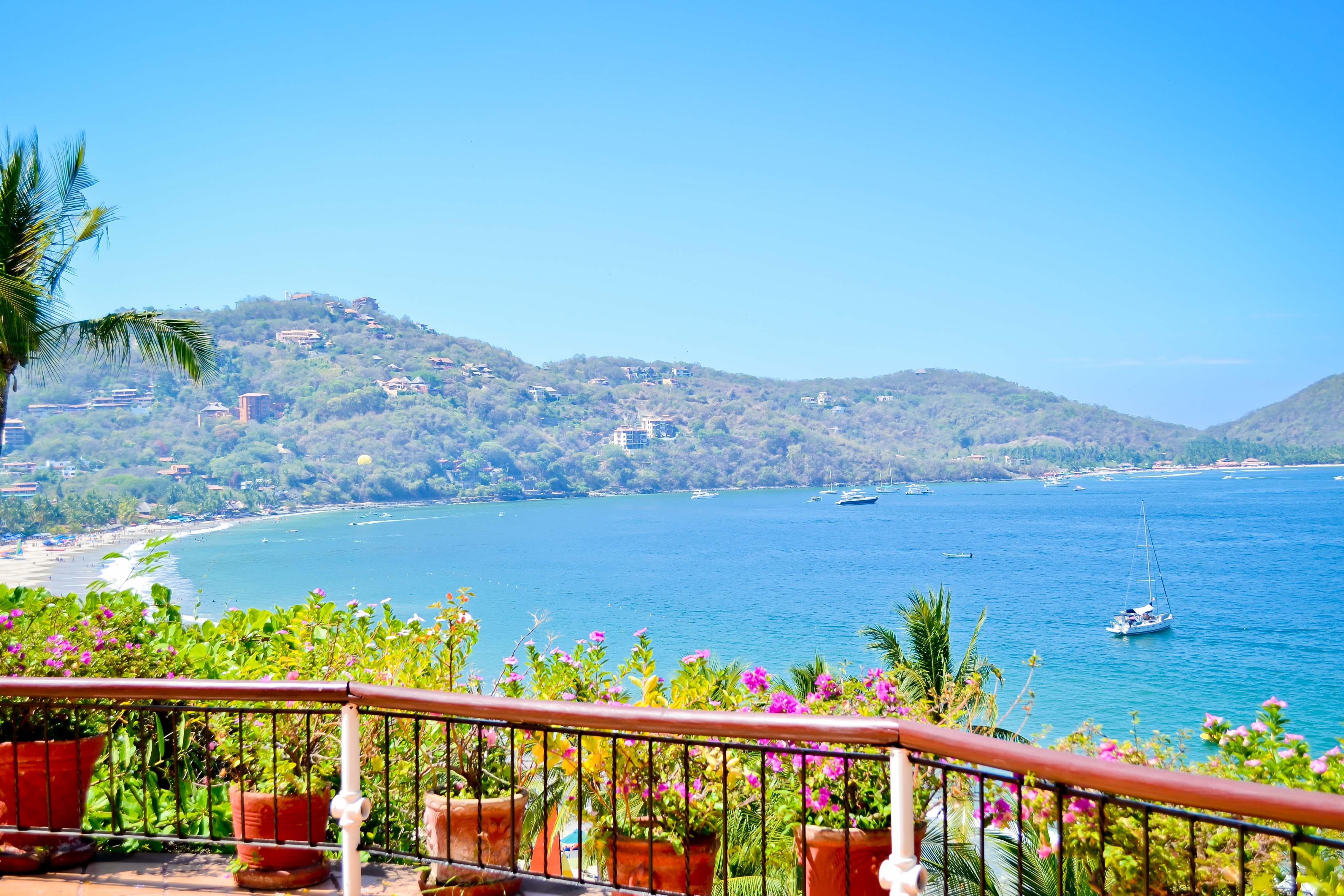 Hotel Catalina Beach Resort Zihuatanejo Ngoại thất bức ảnh