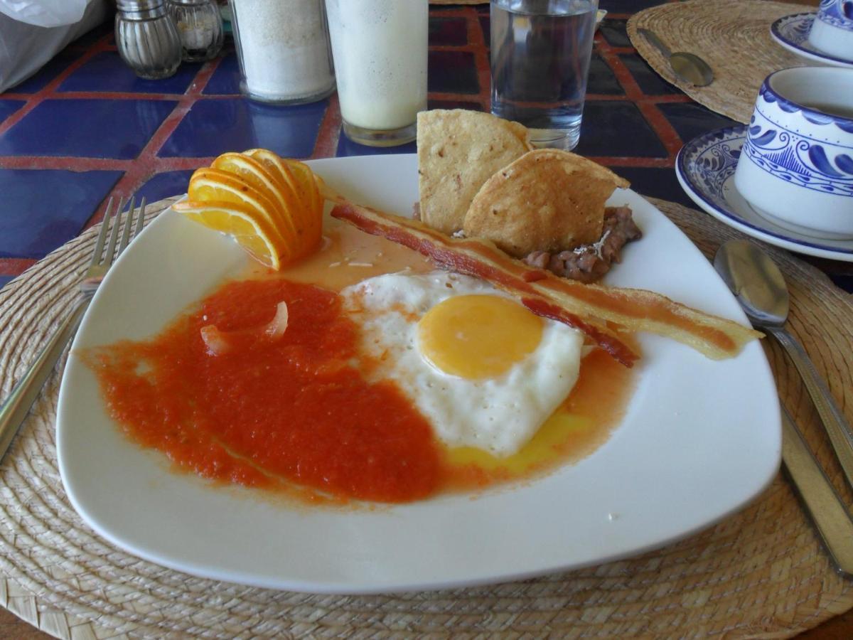 Hotel Catalina Beach Resort Zihuatanejo Ngoại thất bức ảnh