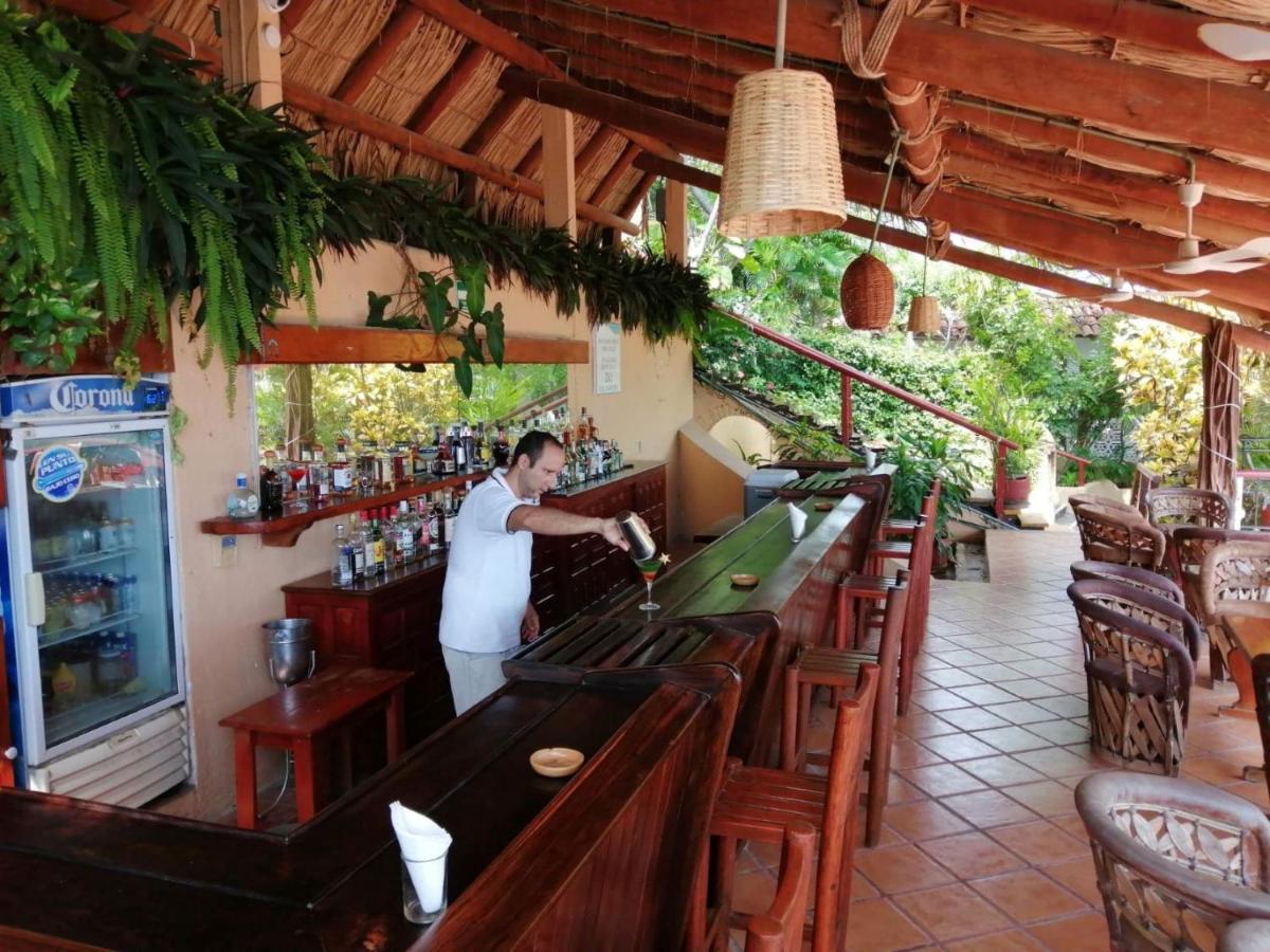 Hotel Catalina Beach Resort Zihuatanejo Ngoại thất bức ảnh