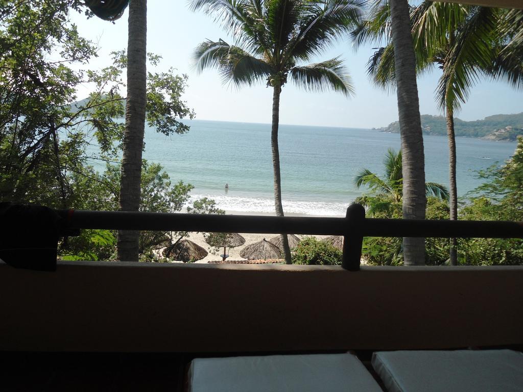 Hotel Catalina Beach Resort Zihuatanejo Ngoại thất bức ảnh